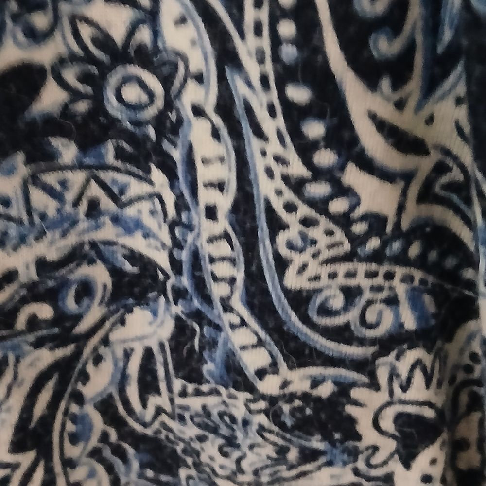 Faded Glory Blue Paisley Top Medium - Picture 4 of 7